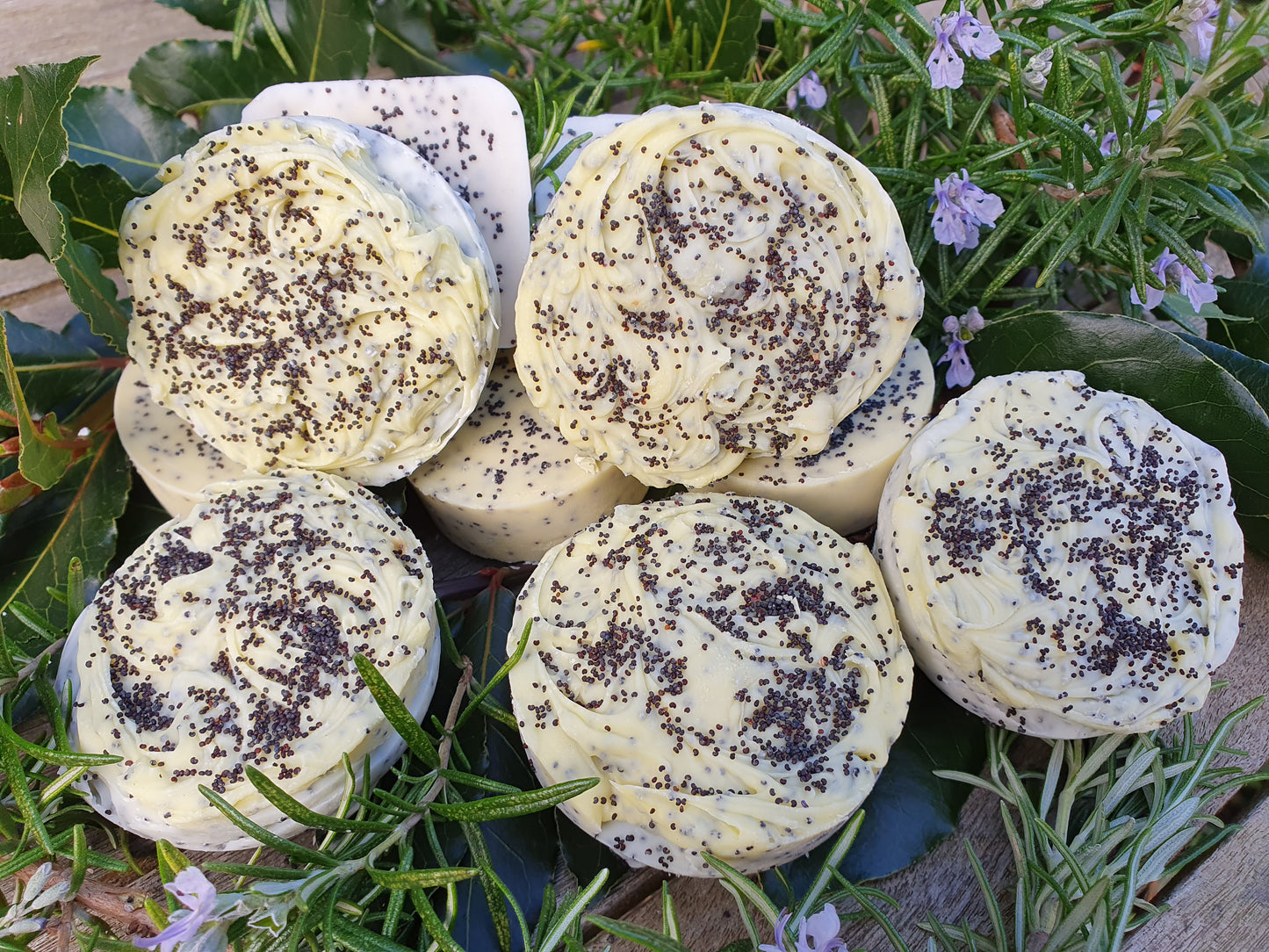 Poppy Seed Scrub Bar